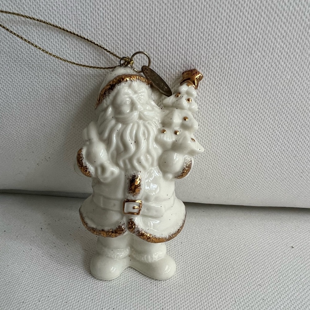 2007 Christmas ornament St Nicholas Square porcelain Santa Claus